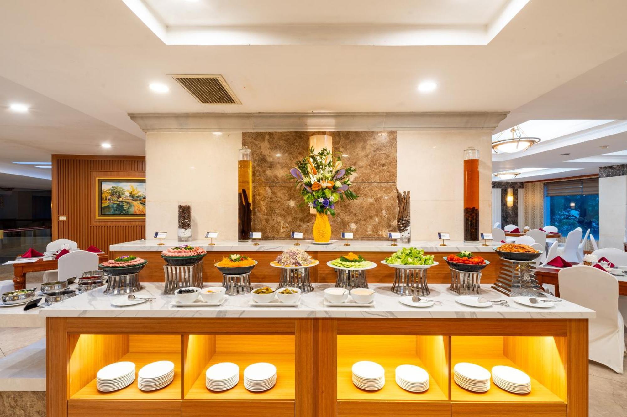 Muong Thanh Grand Hanoi Hotel Exterior foto